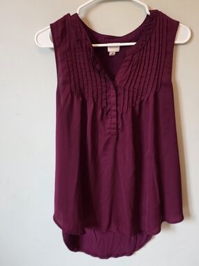 Merona/ Target Women’s Plum Sleeveless Pintuck V-Neck Blouse